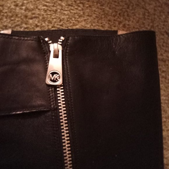 Michael Kors Black leather Riding Boot side zip logo size 9m - Picture 3 of 5